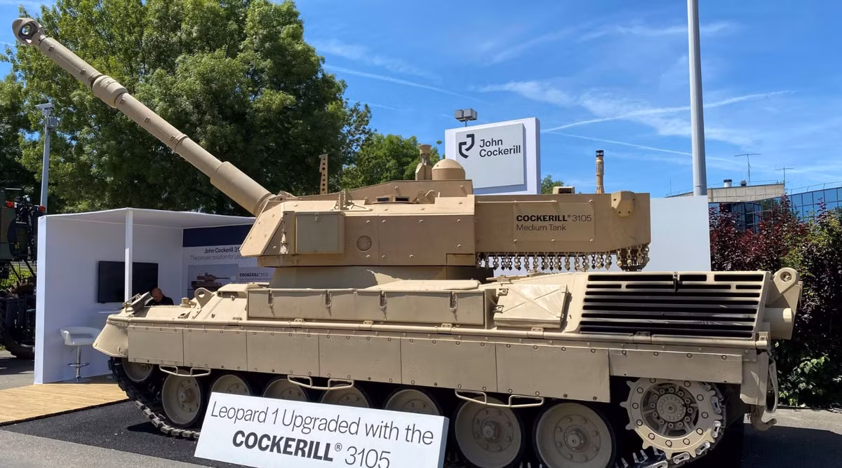 Tuy nhiên, công ty quốc phòng Bỉ John Cockerill Defense đã vượt qua rào cản này, và tiến hành tân trang lại cho Leopard 1A5BE, trang bị cho nó một tháp pháo tự động, không người lái bên trong Cockerill 3105 cực kỳ tân tiến. Ảnh: @ RTBF.