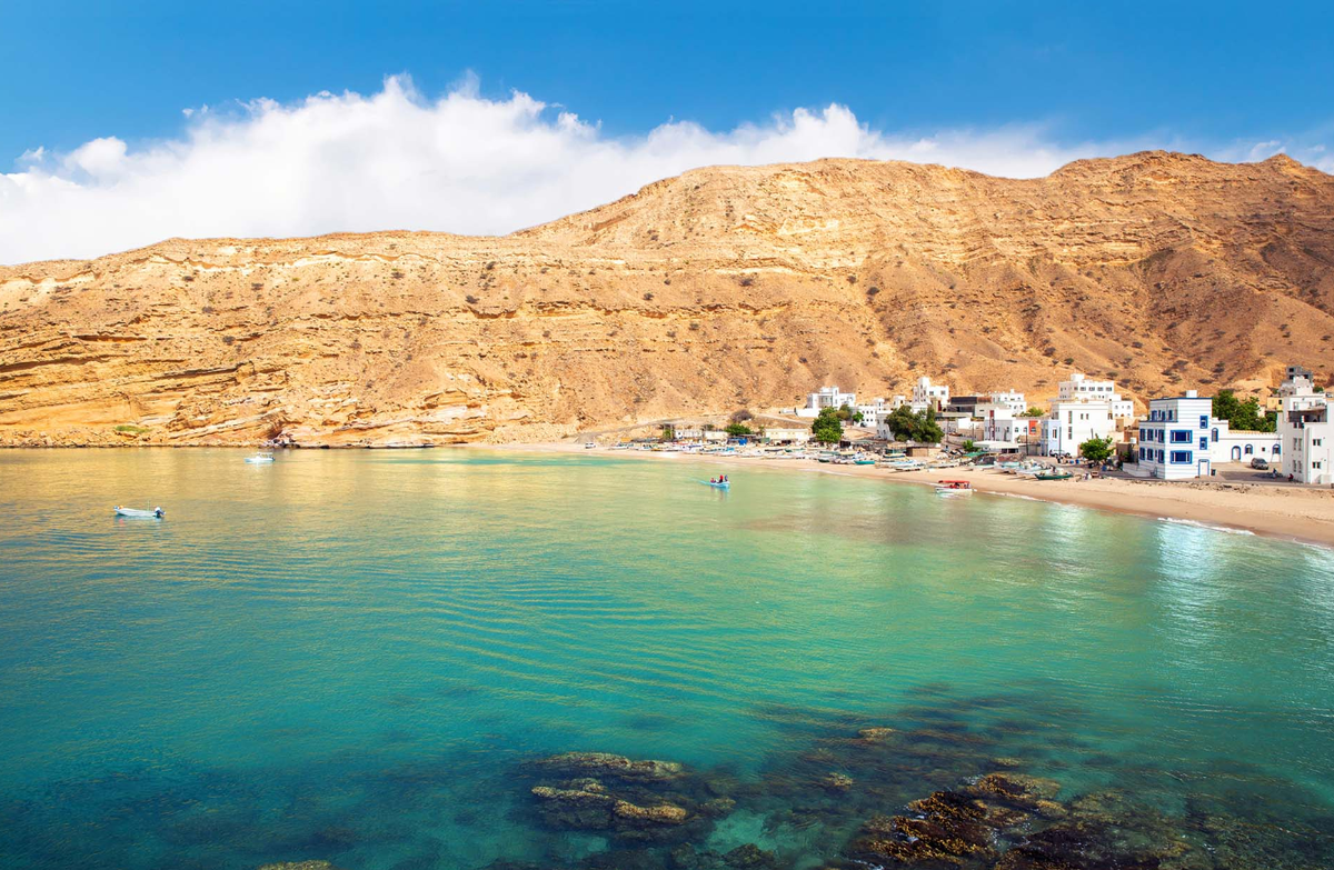 Cụ thể, dọc theo bờ biển Makran trên Biển Oman, các chuyên gia đã tìm thấy một số công cụ đánh bắt cá ước tính có niên đại khoảng 5.000 năm tuổi. Ảnh: @Trung tâm Nghiên cứu Di sản Văn hóa Makran.