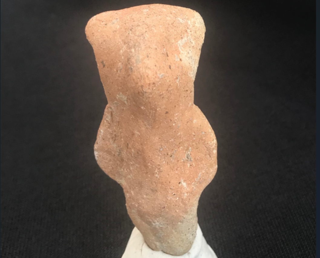 Về cơ bản, bức tượng nhỏ hình gấu làm bằng đất nung, cao khoảng 5 cm. Ảnh: @Bảo Tàng Cổ Vật Thổ Nhĩ Kỳ.