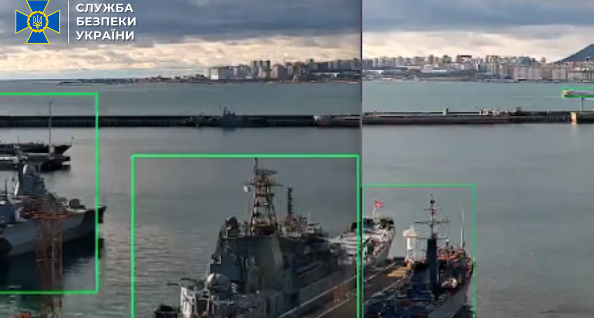 Theo các quan chức Ukraine, đây là lần đầu tiên phương tiện lặn dưới nước không người lái được sử dụng trong chiến đấu để vô hiệu hóa một tàu ngầm động cơ diesel-điện hiện đại. Ảnh: @Служба безпеки України.