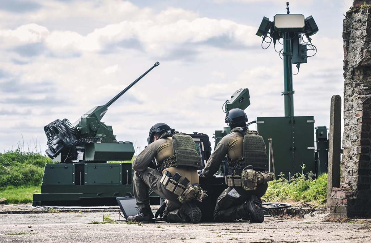 Có thể thấy, Terrahawk Paladin đang gia nhập vào hàng ngũ ngày càng tăng các hệ thống chống máy bay không người lái tầm ngắn và phòng không được cung cấp cho Ukraine để đối phó với mối đe dọa ngày càng gia tăng từ máy bay không người lái của Nga, bao gồm Shahed, Lancet và các nền tảng UAV trinh sát cỡ nhỏ. Ảnh: @militarnyi.