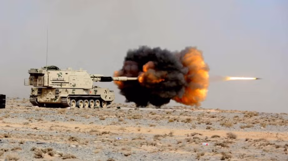 Mặc dù sở hữu các tính năng tiên tiến, thiết kế của hệ thống vẫn đảm bảo sự cân bằng giữa hỏa lực và tính cơ động. Trọng lượng tháp pháo mô-đun được giữ dưới 14 tấn, và tổng trọng lượng tổng thể bao gồm cả khung gầm xe, được giới hạn ở mức 32 tấn. Ảnh: @armyrecognition.