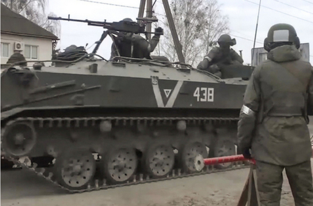 Phía nam làng Poltavka cũng đã nằm dưới quyền kiểm soát của quân Nga, và các đơn vị Nga bắt đầu áp sát vùng ngoại ô phía nam của Rusyn Yar từ hướng đồn điền. Cùng lúc đó, lực lượng Nga tiến từ khu vực phía tây làng Yablunivka cũng đang tiếp cận vùng ngoại ô phía đông của Rusyn Yar. Ảnh: Mk.ru