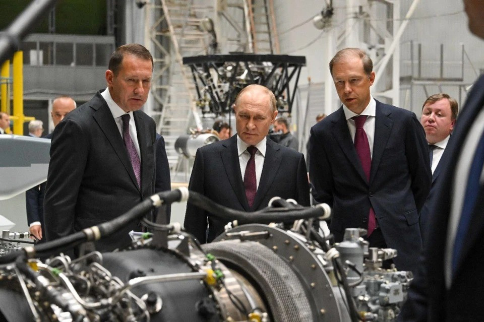 Song song đó, Nga cũng muốn mở rộng danh mục sản phẩm cho thị trường ngoài phương Tây. Nga kỳ vọng “dịch vụ phóng” sẽ thu hút khách hàng từ châu Á, Trung Đông và Mỹ Latinh, vừa mang lại lợi ích kinh tế, vừa tăng ảnh hưởng ngoại giao trong cạnh tranh toàn cầu.