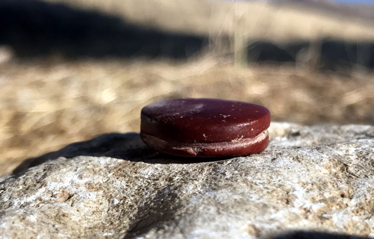 Ước tính, mặt chiếc vòng cổ này có niên đại từ thời La Mã cổ đại, được làm hoàn toàn bằng chất liệu đá. Ảnh: @Bảo tàng Kahramanmaraş.