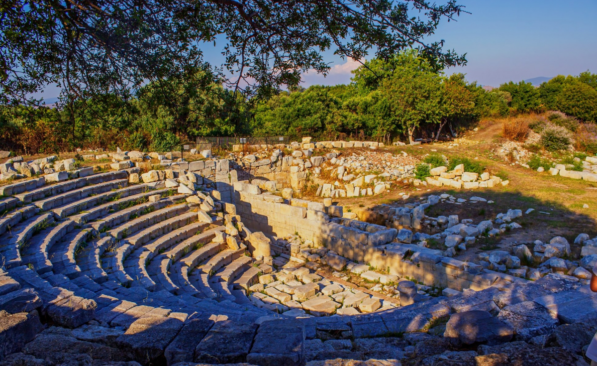 Nắm bắt cơ hội độc đáo này, nhà khảo cổ học Mantha Zarmakoupi, giáo sư tại Đại học Pennsylvania, đã dẫn đầu các cuộc khai quật tập trung vào Bouleuterion, một tòa nhà hội đồng thành phố cổ đại. Ảnh: @Mantha Zarmakoupi.