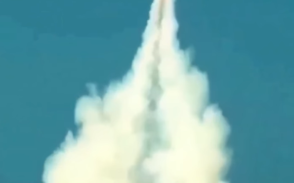 Các nguồn tin đáng tin cậy xác nhận, cuộc thử nghiệm liên quan đến tên lửa K-4 sử dụng nhiên liệu rắn, có khả năng tấn công các mục tiêu cách xa tới 3.500 km và mang theo đầu đạn hạt nhân nặng hai tấn. Ảnh: @indianstartupnews.