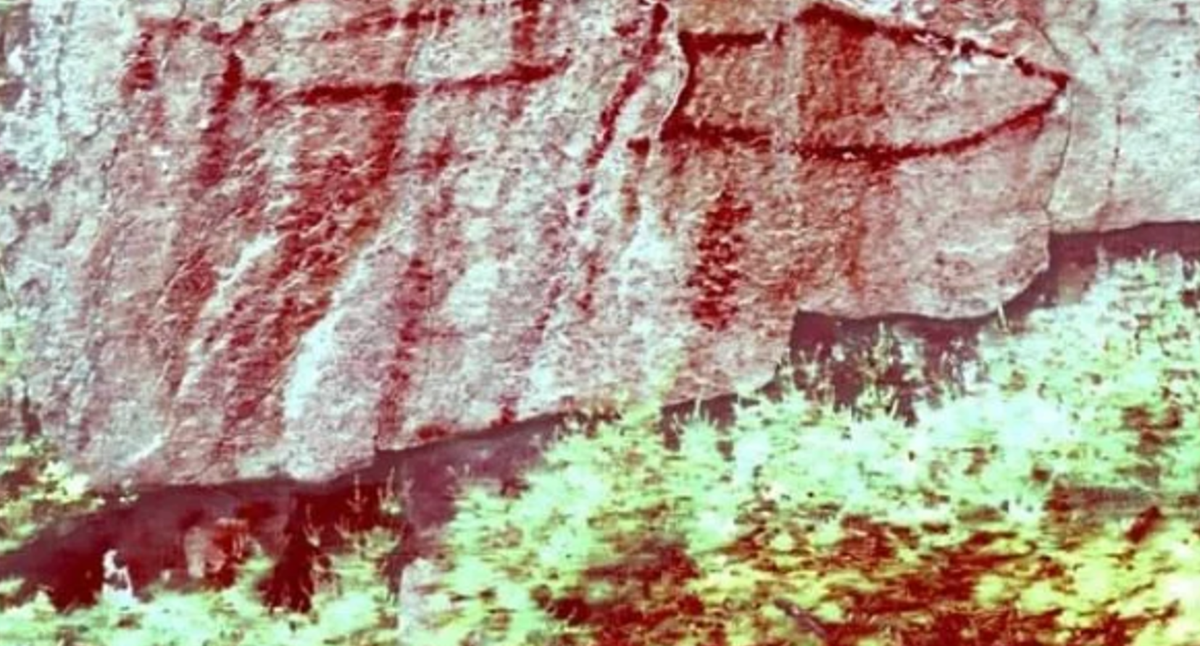 Bức tranh màu đất son này có niên đại khoảng 7.000 năm tuổi, được cho là thuộc Thời Kỳ Đồ Đá. Ảnh: @Viện Nghiên cứu Di sản Văn hóa Na Uy.
