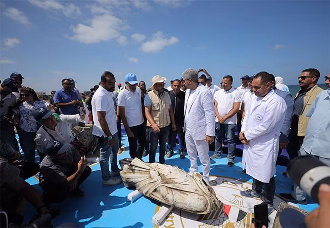 Ước tính thành phố chìm này có niên đại khoảng 2.000 năm tuổi. Ảnh: @Bộ Du lịch và Cổ vật Ai Cập.