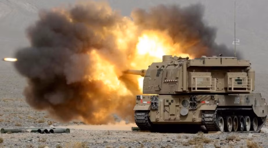 Sự cân bằng chiến lược này đảm bảo SH16 vẫn là một hệ thống có khả năng cơ động cao và hiệu quả trên chiến trường, báo hiệu một bước tiến đáng kể trong nỗ lực công nghệ quân sự của Trung Quốc, khiến nó sẽ trở thành một trong những khẩu lựu pháo tiên tiến nhất. Ảnh: @armyrecognition.