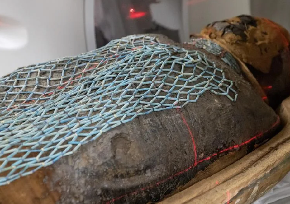 Từ đó, họ tạo ra những hình ảnh chi tiết về các thi thể được bảo quản trong hơn hai thiên niên kỷ. Ảnh: @Đại học Nam California.