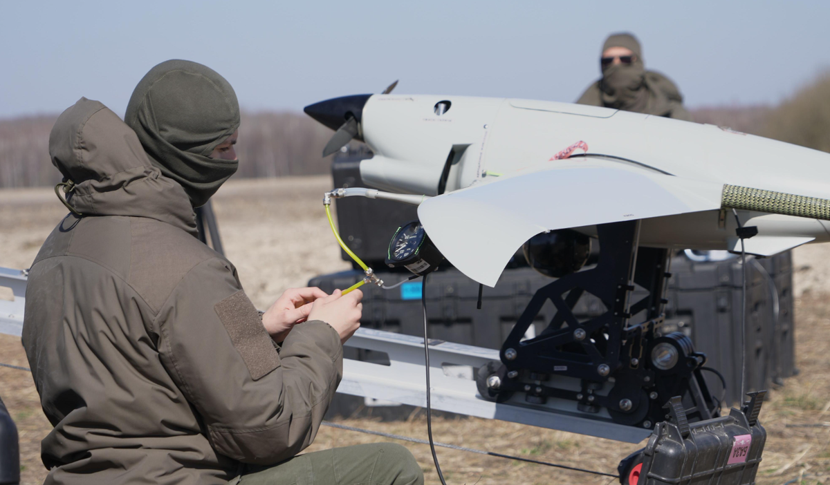 Hệ thống nâng cấp sẽ tích hợp khả năng phát hiện mục tiêu, phân loại vật thể và lập kế hoạch bay tự động bằng AI. Ảnh: @Skyeton.