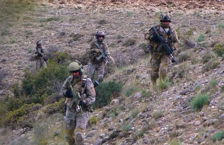 Tuy nhiên, phía Ukraine nhanh chóng phủ nhận. Bộ Tổng tham mưu nước này khẳng định chưa có bằng chứng nào cho thấy bốn ngôi làng trên đã đổi chủ. Trái lại, họ thông báo đã chiếm lại làng Zelenyi Hai - một địa phương nằm sát rìa vùng Dnipropetrovsk, nơi Nga từng tuyên bố mở mũi đột phá.