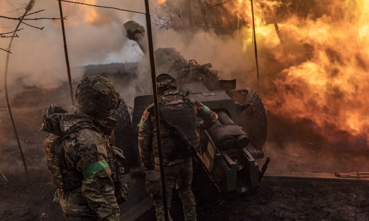 Các nhà phân tích cho rằng, việc Ukraine tung quân vào khu vực Kuzminovka - Vyyemka có thể nhằm phá vỡ áp lực của Nga ở cánh nam, đồng thời câu kéo thời gian cho tuyến phòng thủ quanh Slavyansk và Kramatorsk. Tuy nhiên, chiến thuật “chen vào vùng trống” này tiềm ẩn nguy cơ lớn khi lực lượng mỏng và thiếu hỏa lực yểm trợ.