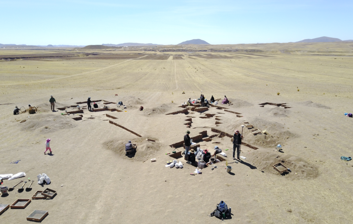 Hài cốt mới được khai quật của hai thiếu nữ từng săn bắn thú lớn cách đây 9.000 năm trước đã khiến các nhà khoa học đặt câu hỏi về những giả định về vai trò giới tính trong các xã hội săn bắn hái lượm cổ đại. Ảnh: @Randall Haas.