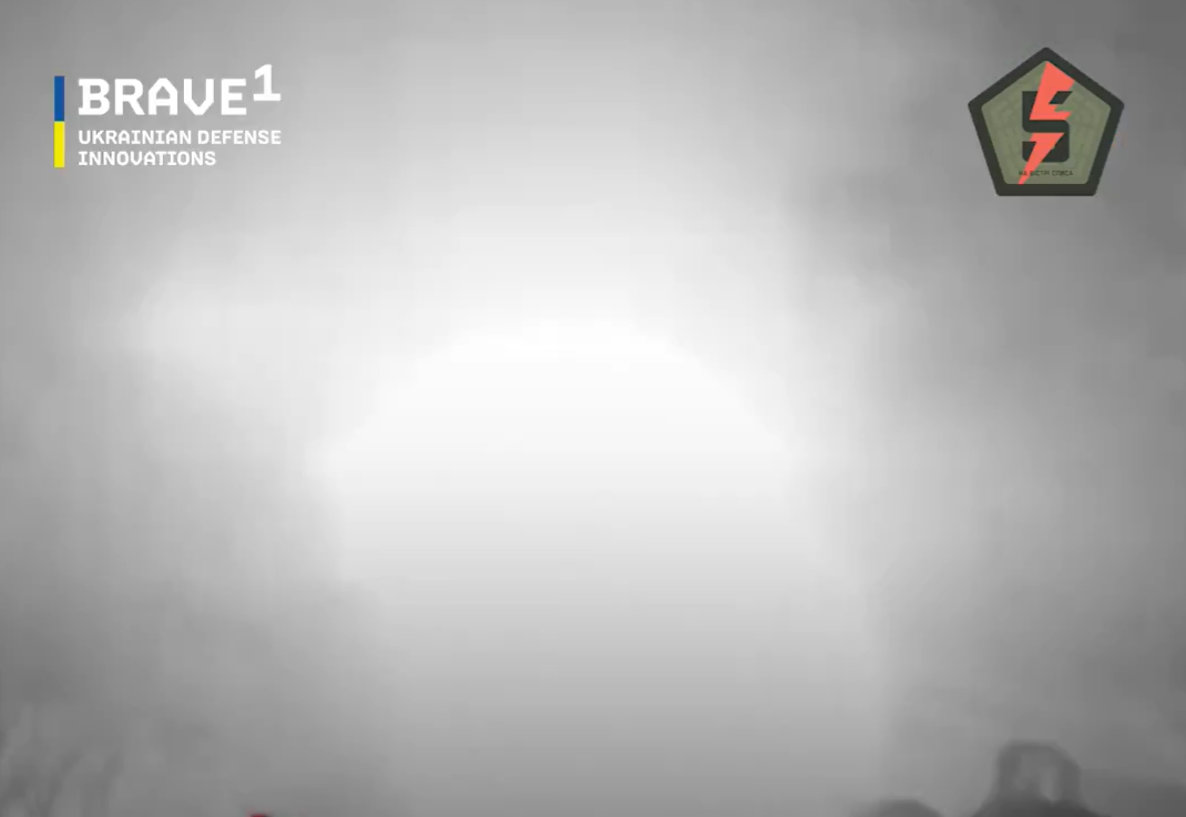 Chiến dịch này đánh dấu trường hợp đầu tiên được xác nhận về việc xe robot mặt đất của Ukraine phá hủy xe bọc thép của Nga trong chiến đấu. Ảnh: @FedorovMykhailo.