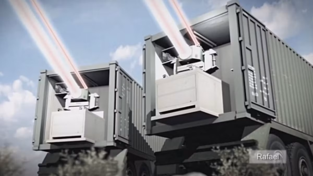 Hệ thống laser chống máy bay không người lái cũng sử dụng các thành phần tương đối mỏng manh, cho nên chúng phải được đổi mới, nâng cấp liên tục để thích ứng với sự khắc nghiệt của các hoạt động tiền phương, thường là ở những địa điểm xa xôi, với sự hỗ trợ bên ngoài cực kỳ hạn chế. Ảnh: @themedialine.