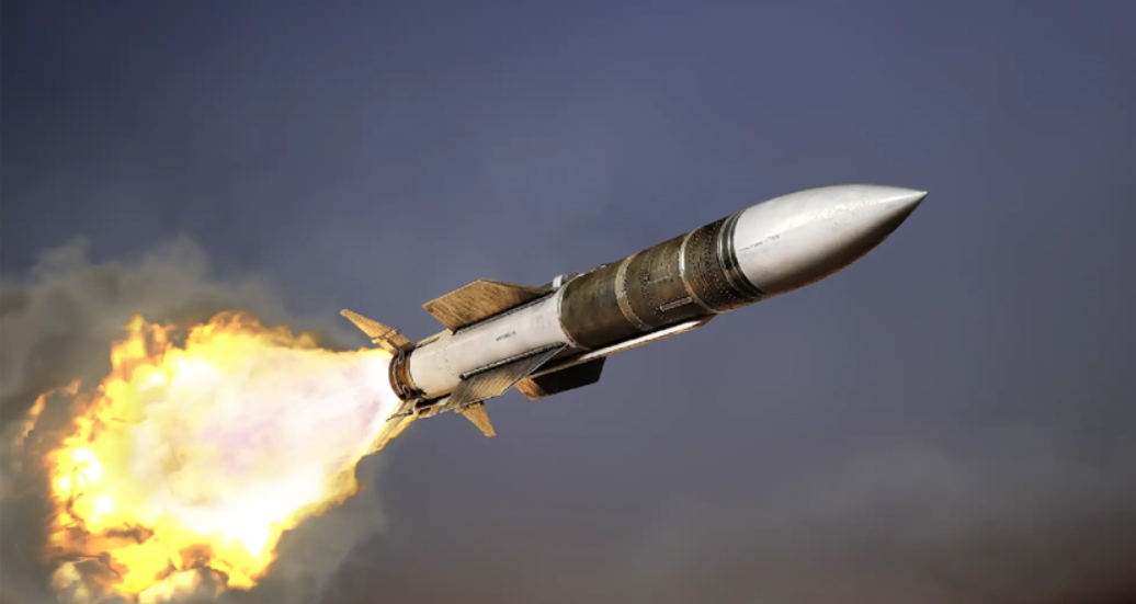 R-37M được trang bị hệ thống dẫn đường radar chủ động, bổ sung thêm tính năng hệ thống dẫn đường quán tính và dẫn đường giữa chặng bay, cho phép tên lửa theo dõi và tấn công các mục tiêu cực kỳ nhanh nhẹn và chính xác. Ảnh: @Army Recognition.