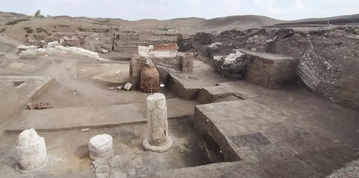 Đền thờ Wadjet thu hút những người hành hương và thương nhân, điều này giải thích mật độ nhà cửa và các công trình kho chứa dày đặc xuất hiện tại nơi này. Ảnh: @Đại học Manchester.