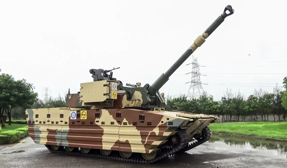 Thiết kế của Xe tăng hạng nhẹ Zorawar ưu tiên khả năng cơ động trên địa hình hiểm trở. Ảnh: @ India Today.