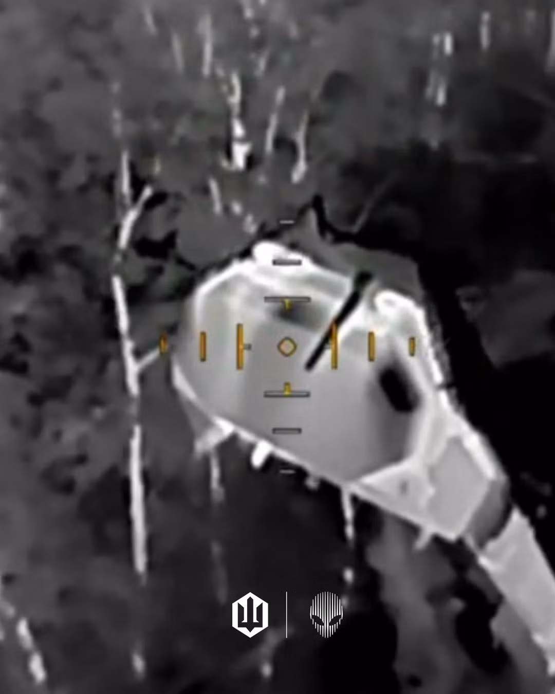 Có thể thấy, việc phá hủy các hệ thống này không chỉ là một tổn thất tài chính cho Nga, mà còn làm giảm đáng kể khả năng bảo vệ các đơn vị tiền tuyến khỏi các cuộc tấn công bằng máy bay không người lái và tên lửa của Ukraine. Ảnh: @Trung đoàn Nemesis 412 của Ukraine.