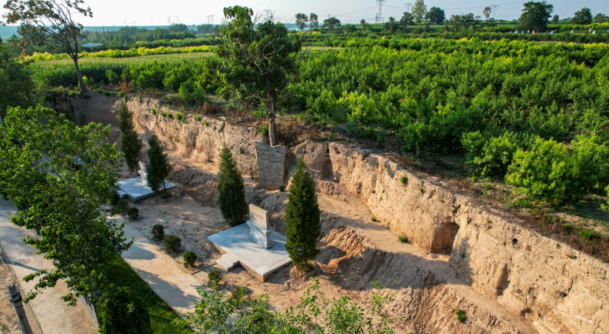 Cụ thể, nằm ở Vân Thành, tỉnh Sơn Tây, miền Bắc Trung Quốc, ngay địa điểm khảo cổ này, các chuyên gia đã tìm thấy một bộ công cụ nghệ thuật cổ đại. Ảnh: @VCG.