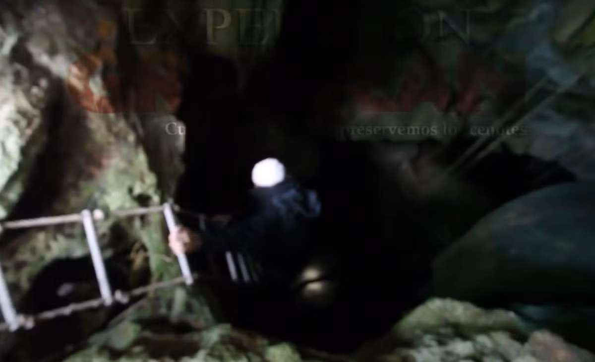 Hang động Yucatan là địa điểm linh thiêng của người Maya cổ đại, hang động này kết nối với nhiều hố sụt sâu trong rừng rậm Mexico. Ảnh: @Viện Nhân chủng học và Lịch sử Quốc gia Mexico.