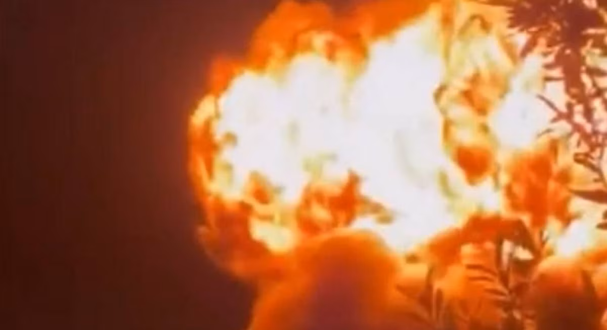 Vụ tấn công được cho là do tình báo Ukraine thực hiện, đánh dấu một đòn tấn công khác vào mạng lưới hậu cần quân sự của Nga. Ảnh: @Cơ quan An ninh Ukraine.