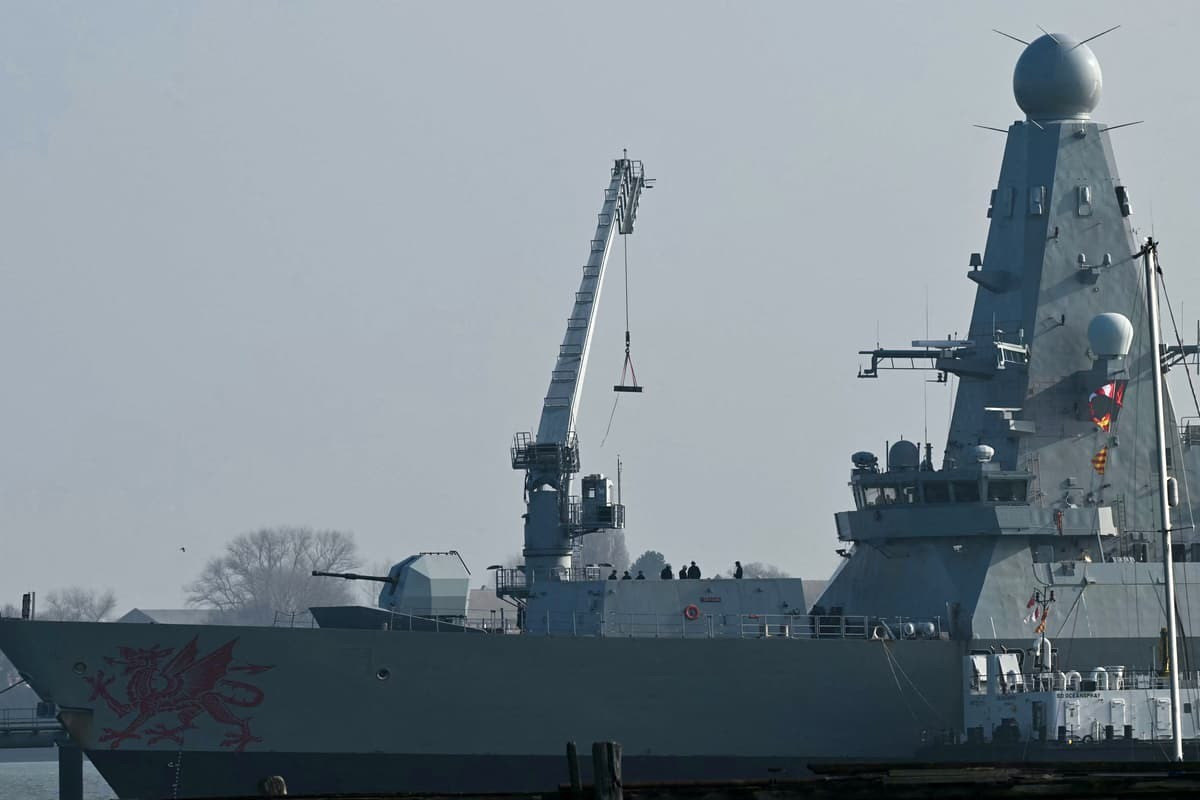 Tuy nhiên, theo kế hoạch hiện nay, những nâng cấp này chỉ có thể đạt tiêu chuẩn hoạt động đầy đủ vào cuối thập niên 2030 hoặc đầu thập niên 2040. Điều đó đồng nghĩa trong nhiều năm tới, các tàu Type 45 vẫn sẽ phải hoạt động với những hạn chế đáng kể trong khả năng phòng thủ.