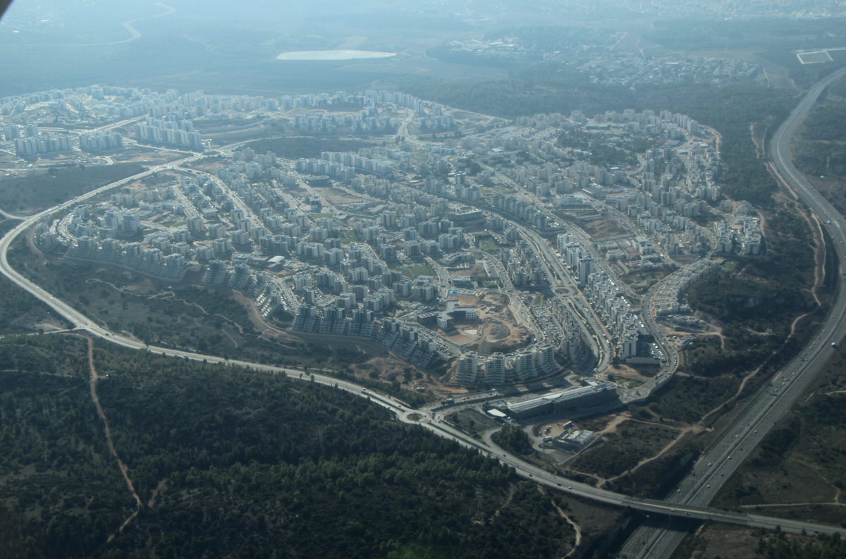 Khi tiến hành khai quật gần thành phố Harish của Israel, các chuyên gia đến từ Cơ Quan Cổ Vật Israel bất ngờ tìm thấy quần thể di tích cổ xưa phi thường, hoành tráng. Ảnh: @Cơ Quan Cổ Vật Israel.