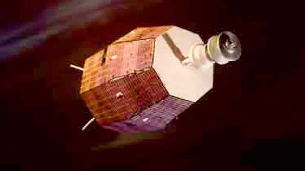 Dù nguyên nhân thực sự là gì, sự kiện này cũng là một lời nhắc nhở quan trọng. Nó cho thấy những mảnh rác vũ trụ do con người tạo ra không hoàn toàn "im lặng". Chúng có thể tạo ra những tín hiệu gây nhiễu, khiến các nhà khoa học có thể nhầm lẫn với các hiện tượng thiên văn thực sự. Phát hiện này, vì thế, không chỉ giải mã một bí ẩn thú vị, mà còn giúp các nhà thiên văn học tinh chỉnh lại các phương pháp quan sát của mình trong tương lai.