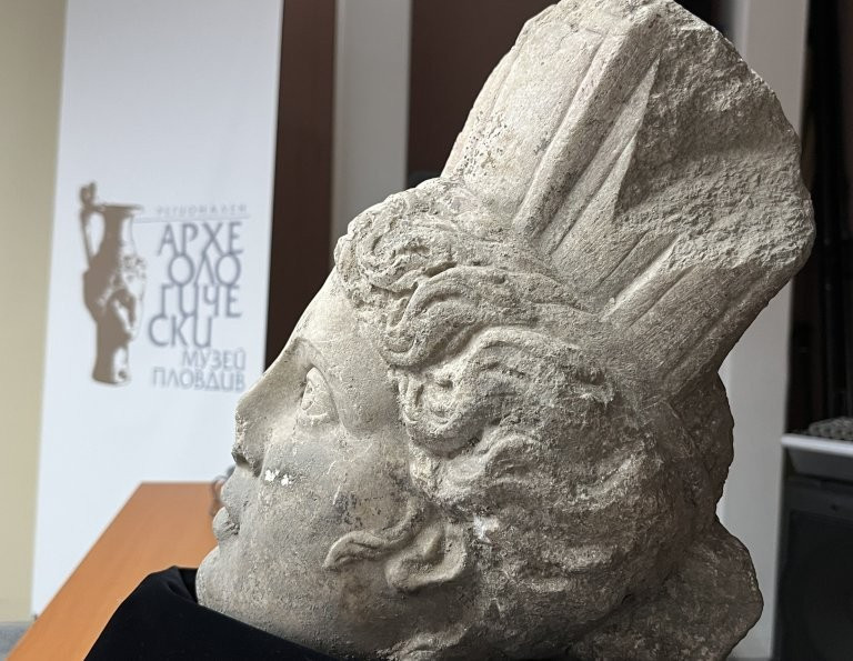 Phát hiện này có ý nghĩa quan trọng không chỉ về giá trị nghệ thuật mà còn về những thông tin mà nó cung cấp về lịch sử tôn giáo và văn hóa của thành phố Philippopolis cổ đại. Ảnh: @Lyubomir Merdzhanov.