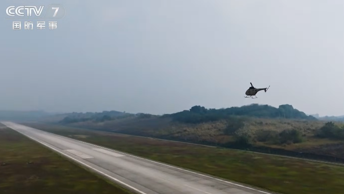 Công ty cho biết, nền tảng này có thời gian hoạt động tối đa 8 giờ, tầm bay 900 km và trần bay 7.000 mét. Ảnh: @CCTV.