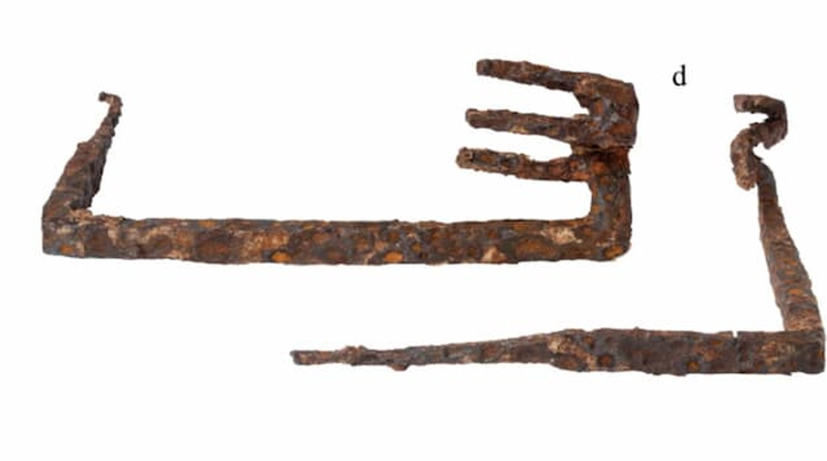 Các nhà nghiên cứu gọi chúng là chìa khóa khuỷu tay và tin rằng, chúng là một thiết kế địa phương, có thể chỉ được sử dụng bởi cộng đồng người Do Thái ở tỉnh Judea của La Mã. Ảnh: @John Williams / Israel Museum Jerusalem.