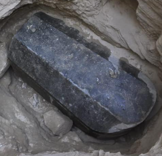 Các nhà khảo cổ học tin rằng, chiếc quan tài này có niên đại từ năm 304 Trước Công Nguyên đến năm 30 Trước Công Nguyên. Ảnh: @Bộ Cổ Vật Ai Cập.