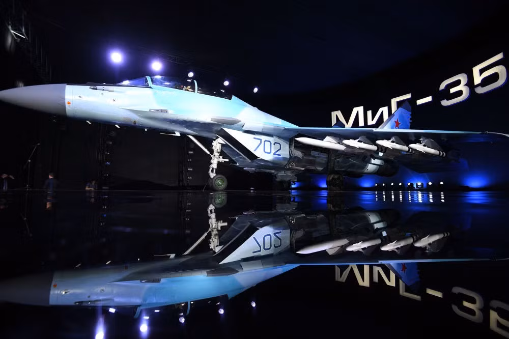 Đối với Nga, thách thức là phải cân bằng giữa nhu cầu giải quyết an ninh trước mắt, với quá trình hiện đại hóa không quân lâu dài, đồng thời phải giải quyết được gánh nặng kinh tế do xung đột kéo dài. Ảnh: @Full Afterburner.