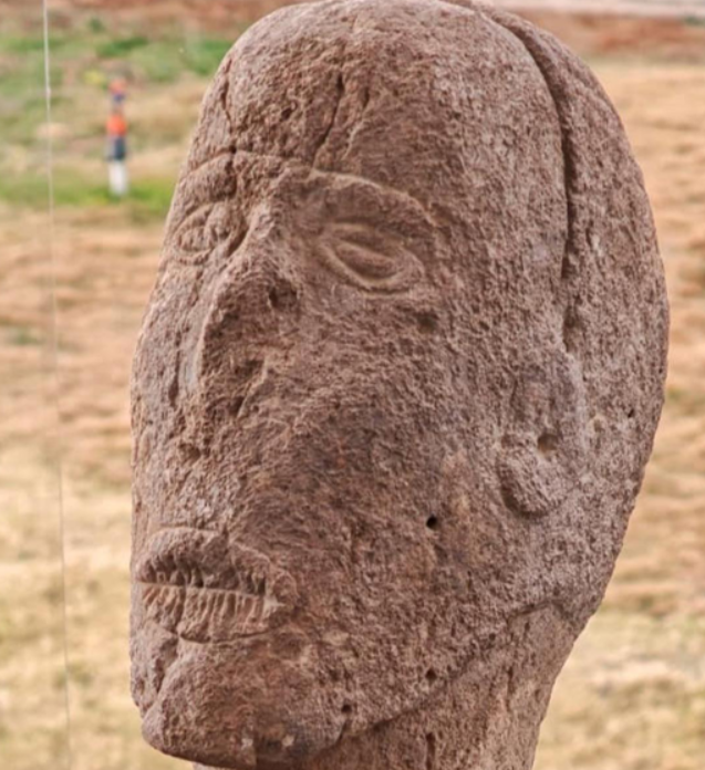 Rùng rợn hơn, hốc mắt được lấp đầy bằng vỏ sò mềm. Ảnh: @Viện Nghiên cứu Khảo cổ học Thổ Nhĩ Kỳ