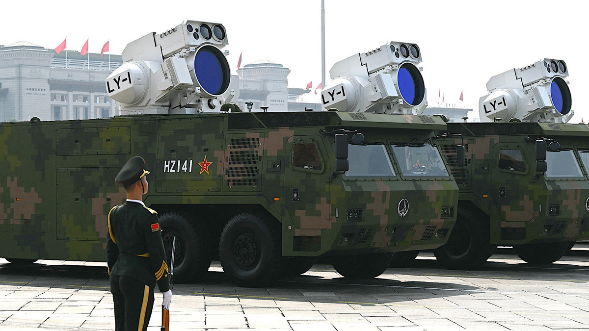 ly-1-laser-2025-china-parade.jpg