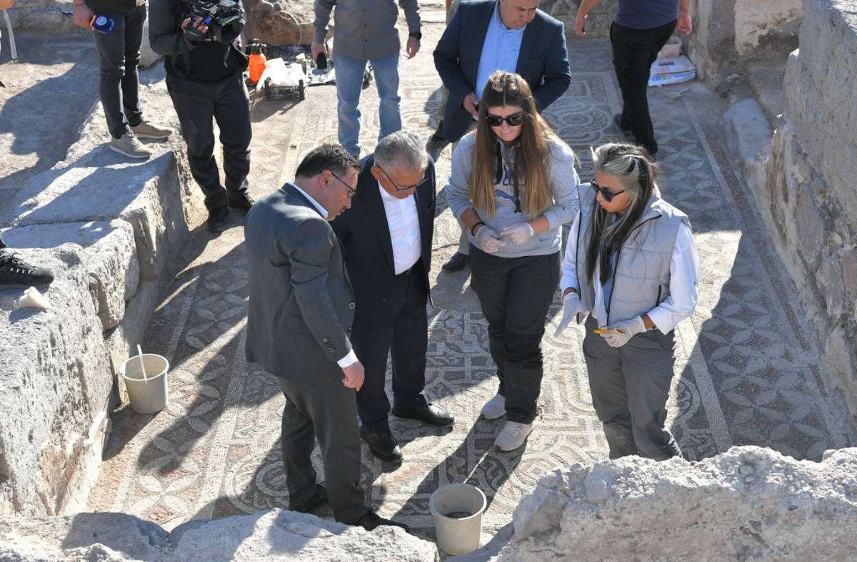 Công trình cung điện này với hơn 10 phòng, nổi bật là có bức tranh sàn khảm lớn nhất ở Trung Anatolia. Ảnh: @Hội Đồng Di Sản Thành Phố Memduh Büyükkılıç.