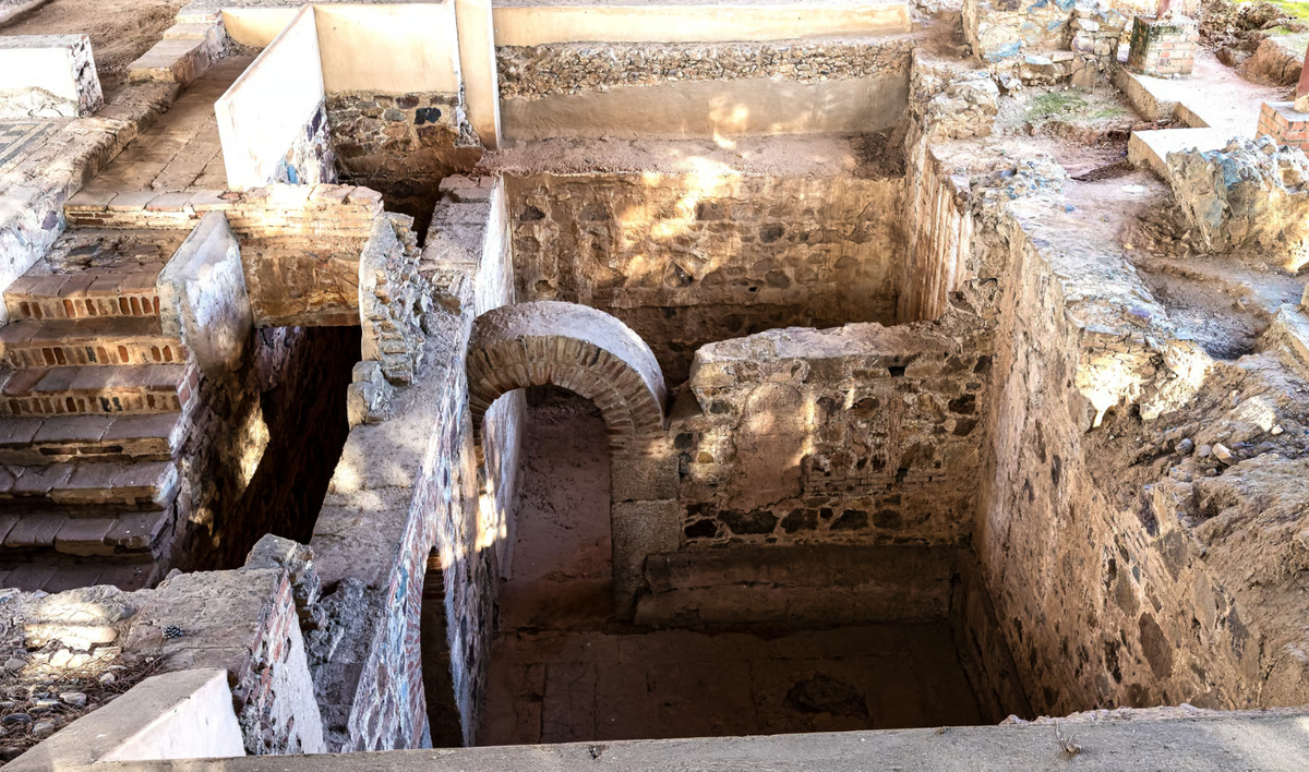 Không rõ chủ nhân biệt thự này làm nghề gì, nhưng chắc chắn đó là một gia đình giàu có, vì diện tích biệt thự lên tới khoảng 3.386 mét vuông, với 15 phòng. Ảnh: @Viện Di sản Văn hóa Tây Ban Nha.