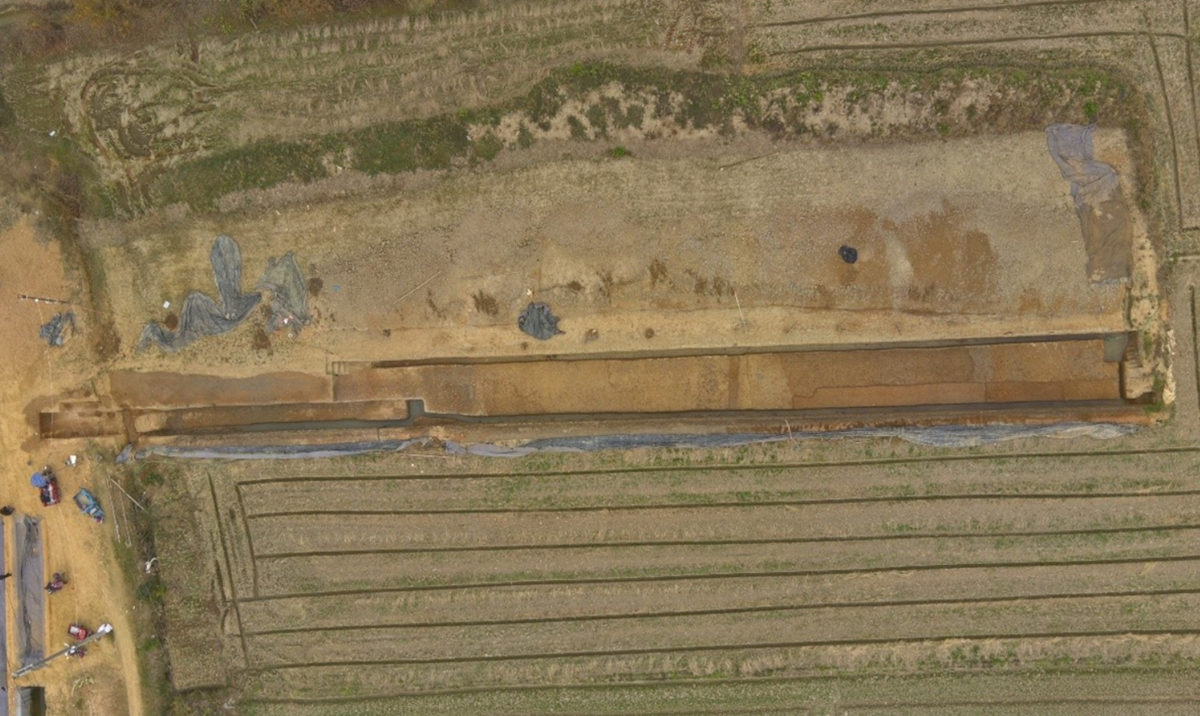 Con hào này có thể là dấu hiệu cho những nỗ lực ban đầu trong việc tổ chức xã hội hoặc thậm chí là hình thành nhà nước. Ảnh: @Trung tâm Bảo tồn Di sản Văn hóa Dawenkou.