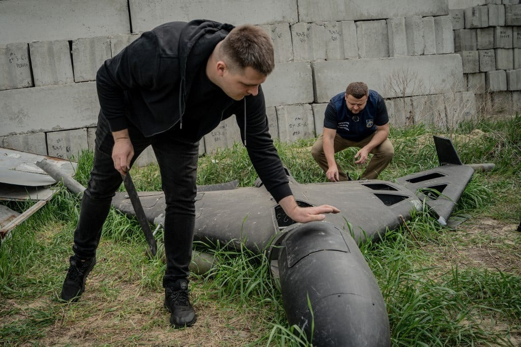 Phát ngôn viên Yurii Ihnat cho biết thêm, các UAV mới này bay với tốc độ trên 500 km/h, vượt quá khả năng xử lý của nhiều hệ thống phòng không hiện tại. “Chúng có âm thanh khác hẳn so với các phiên bản cũ”, ông Ihnat nói trên truyền hình quốc gia. “Chúng bay quá nhanh khiến một số radar nhầm lẫn chúng với tên lửa hành trình", ông nhấn mạnh thêm.