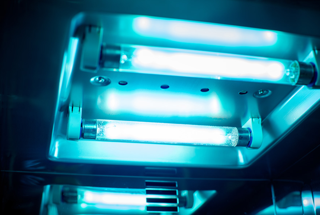 Các thiết bị khác đã được phát triển để phân hủy VOC với sự trợ giúp của chất xúc tác nhiệt được kích hoạt bởi nhiệt độ cao hoặc với chất xúc tác quang phản ứng với ánh sáng. Nhưng hầu hết các thiết bị này đều cần một bộ gia nhiệt riêng hoặc nguồn sáng cực tím (UV), có thể tạo ra các sản phẩm phụ không mong muốn. Ảnh: @Star Heating Heating and Cooling Fishers.