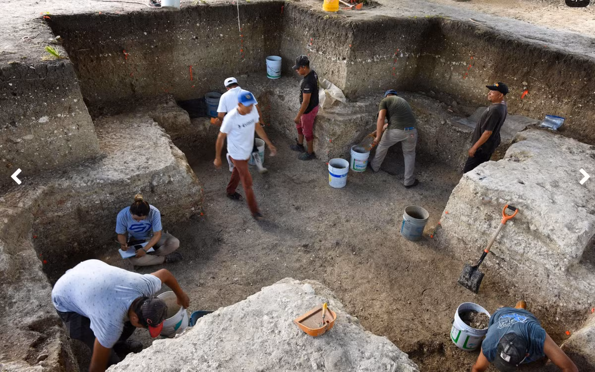 Tuy nhiên, nó đòi hỏi sự tổ chức quy mô lớn và lao động tập thể, cho thấy sự kết hợp mạnh mẽ giữa kỹ thuật và các lý tưởng nghi lễ chung từ rất lâu trước khi các đền thờ và cung điện hoàng gia thống trị các thành phố Maya. Ảnh: @Đại học Arizona.