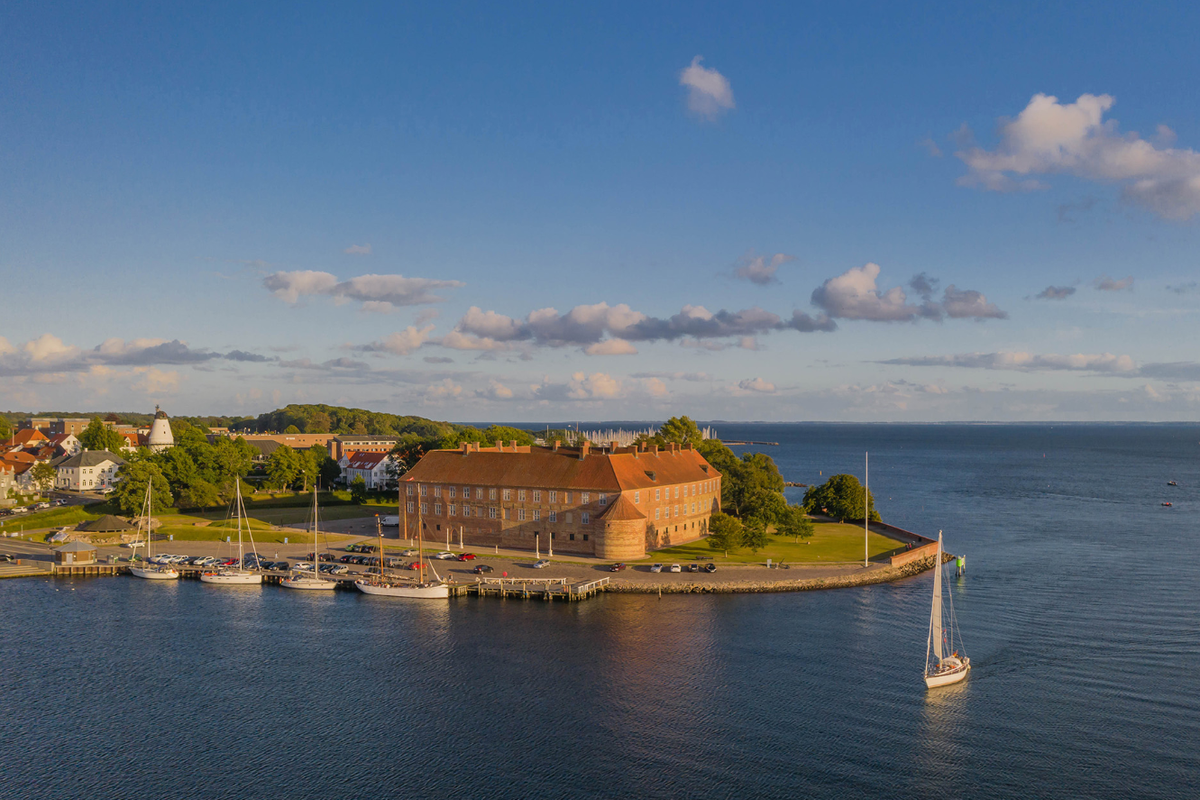 Được biết, chiếc thuyền Hjortspring, một loại thuyền ván gỗ cổ xưa được trưng bày tại Bảo tàng Quốc gia Đan Mạch. Chiếc thuyền được phát hiện trên đảo Als của Đan Mạch và nó được khai quật lần đầu tiên vào đầu thế kỷ 20. Ảnh: @Đại học Lund.