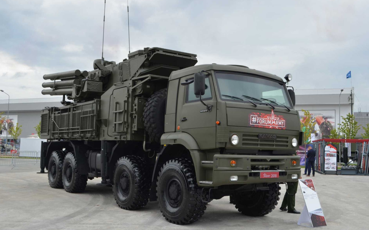 Trước khi hệ thống Pantsir-S1 mới của Nga có mặt tại Triều Tiên, thì Triều Tiên đã có bước tiến đáng kể trong khả năng phòng không của mình, cho đến nay chủ yếu vận hành các hệ thống S-75 và S-125M lỗi thời— cũng là các nền tảng đã được đưa vào sử dụng trong hơn nửa thế kỷ qua. Ảnh: @ Missile Threat - CSIS.