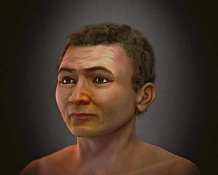 Sử dụng ảnh chụp sọ làm cơ sở, Cicero Moraes đã áp dụng nhiều kỹ thuật tái tạo khác nhau. Công trình phục dựng cuối cùng là sự kết hợp giữa các kỹ thuật pháp y khảo cổ kết hợp với thông tin lịch sử về hoàng gia Ai Cập. Khuôn mặt được Moraes khắc họa tương đồng với những miêu tả truyền thống về Amenhotep I trong các tác phẩm điêu khắc và tranh vẽ. Khuôn mặt được phục dựng cũng khớp với các tác phẩm điêu khắc ở một số khu vực, chẳng hạn như mũi, trong khi cấu trúc tổng thể của khuôn mặt được tinh tế hơn ở vùng trán và nổi bật hơn ở cằm. Ảnh: @Cicero Moraes.