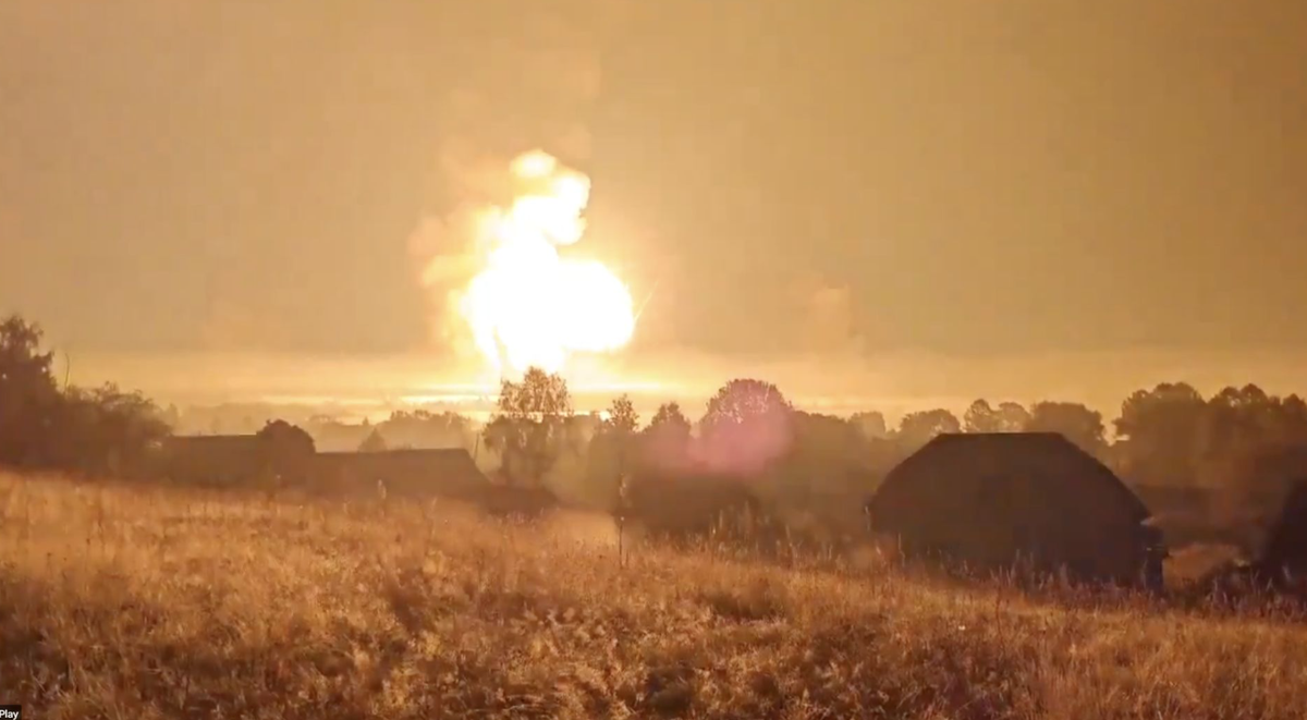 Không giống như các phiên bản trước, Hrim-2 được thiết kế cho chiến tranh thông thường, cung cấp cho Ukraine một công cụ để tấn công cơ sở hạ tầng quân sự, sở chỉ huy hoặc đường tiếp tế của Nga ở khoảng cách xa. Ảnh: @UNIAN.