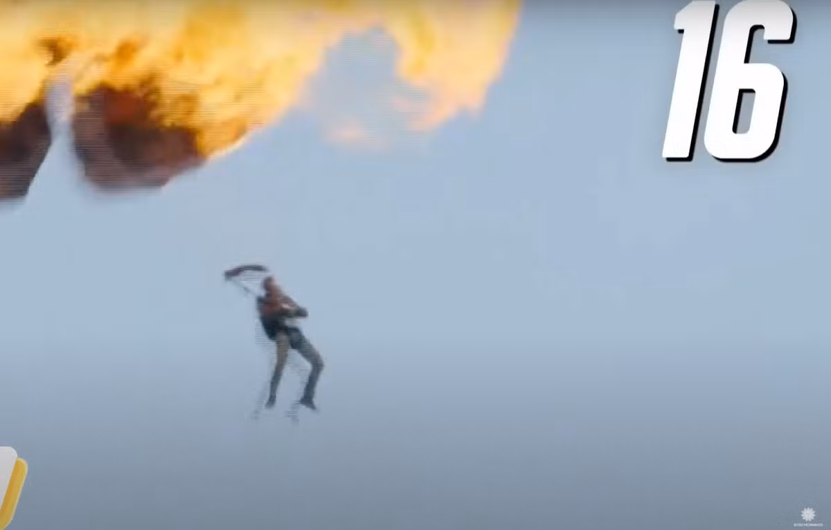 Ở đây, Tom Cruise đã phá Kỷ lục Guinness Thế giới trong quá trình quay phim "Nhiệm vụ bất khả thi - Sự trừng phạt cuối cùng", khi anh hoàn thành 16 lần nhảy dù từ trực thăng, trong khi mang theo một chiếc dù đang bốc cháy. Ảnh: @CBS Mornings.