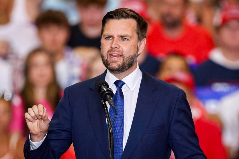 Thông điệp này được đưa ra sau khi Phó Tổng thống Mỹ, JD Vance tuyên bố Washington đang cân nhắc đề nghị của Kiev về việc tiếp nhận Tomahawk. Tuyên bố khiến dư luận quốc tế lo ngại Mỹ có thể tiến thêm một bước trong việc cho phép Ukraine tiến hành các đòn đánh vào sâu trong lãnh thổ Nga.